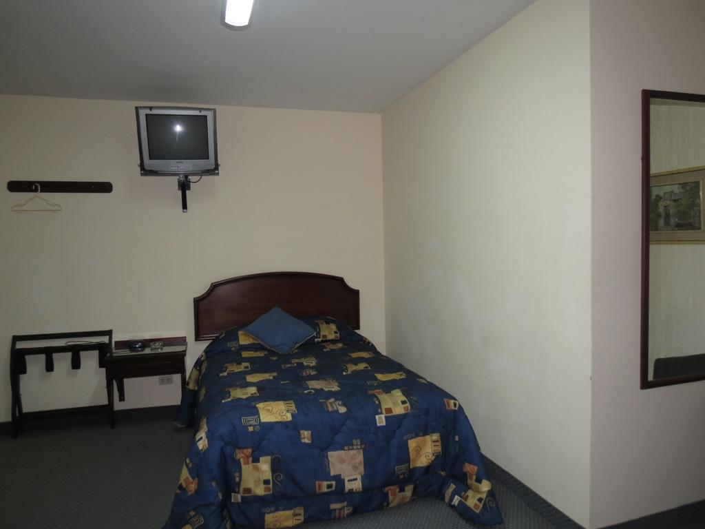 Hotel Plaza Mayor Lima Pokoj fotografie