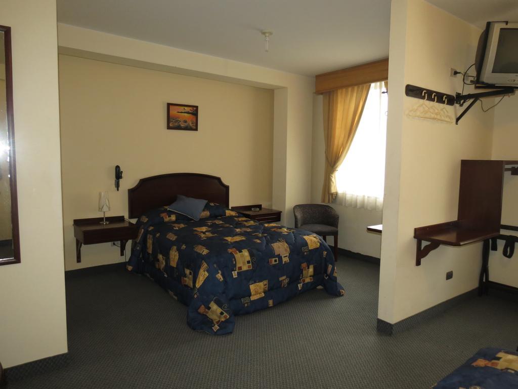 Hotel Plaza Mayor Lima Pokoj fotografie